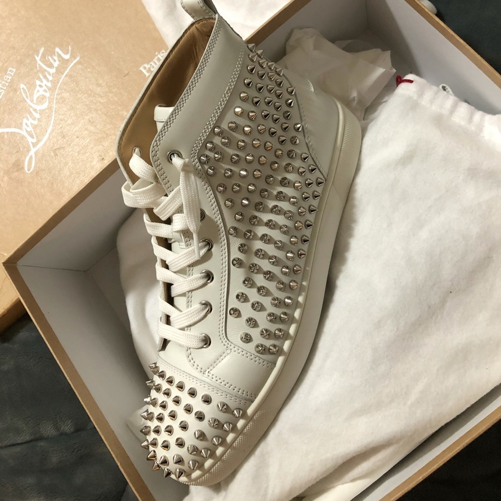 MENS CHRISTIAN LOUBOUTIN SNEAKERS!